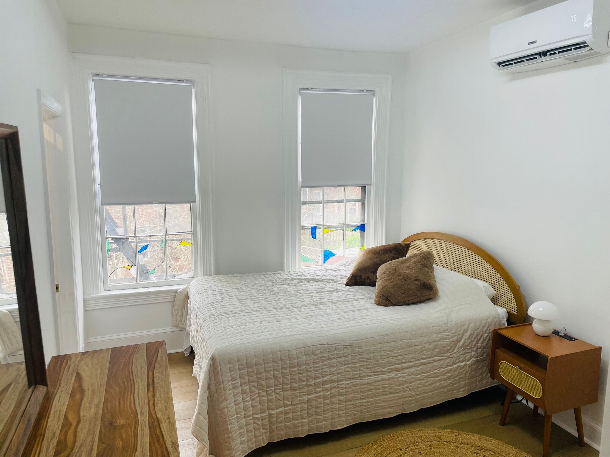 Building Photo - 313 C St SE