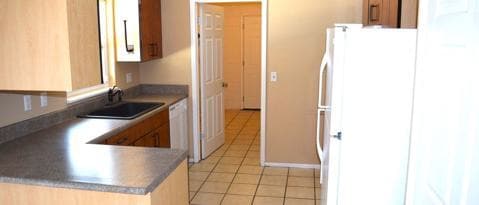 Building Photo - 2753 Foxdale Dr