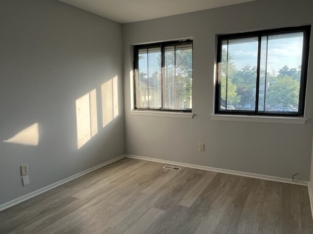 Building Photo - 18451 Stone Hollow Dr