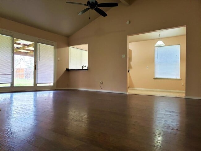 Building Photo - 3702 Lindsey Ct