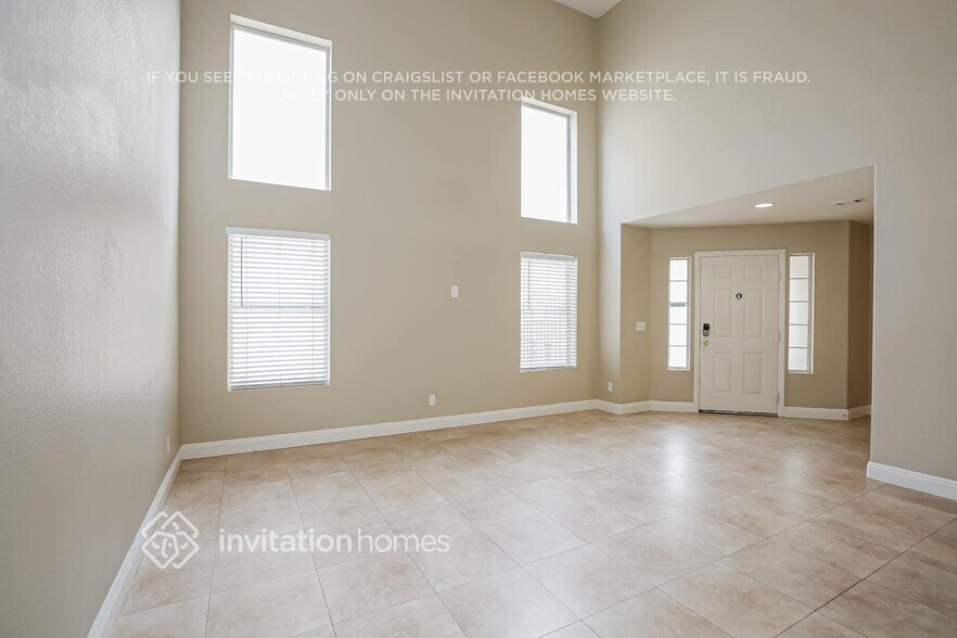 Building Photo - 9348 Deer Lodge Ln