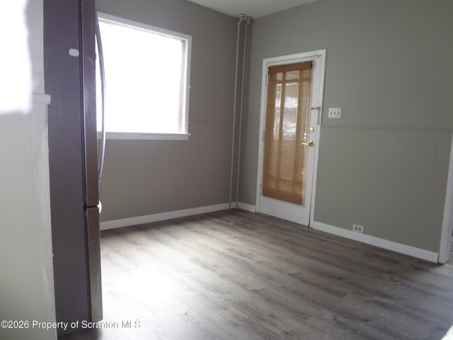 Building Photo - 52 Center St