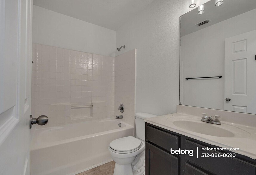 Building Photo - 5008 Irvine Ln