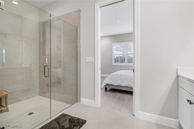 Building Photo - 9032 St Lucia Dr