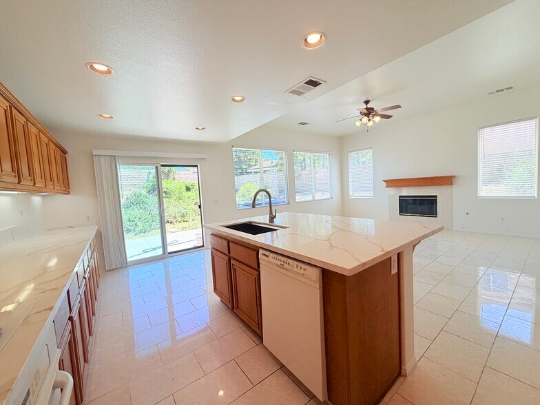 Building Photo - 28330 Linda Vista St