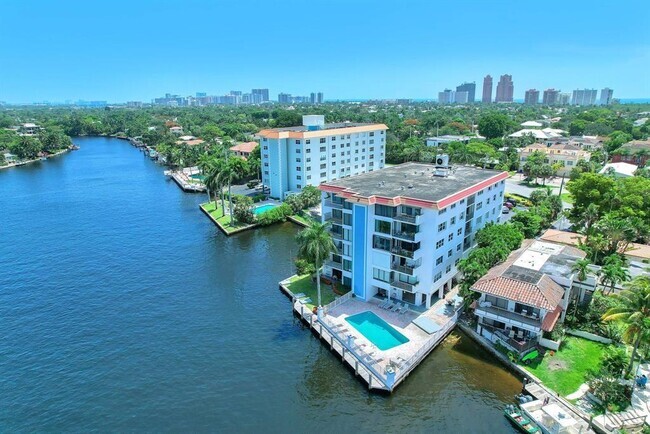 Building Photo - 1839 Middle River Dr