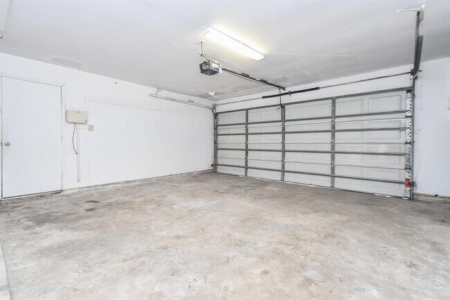 Building Photo - 12939 Westmere Dr