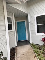 Building Photo - 19 Brittany Ln