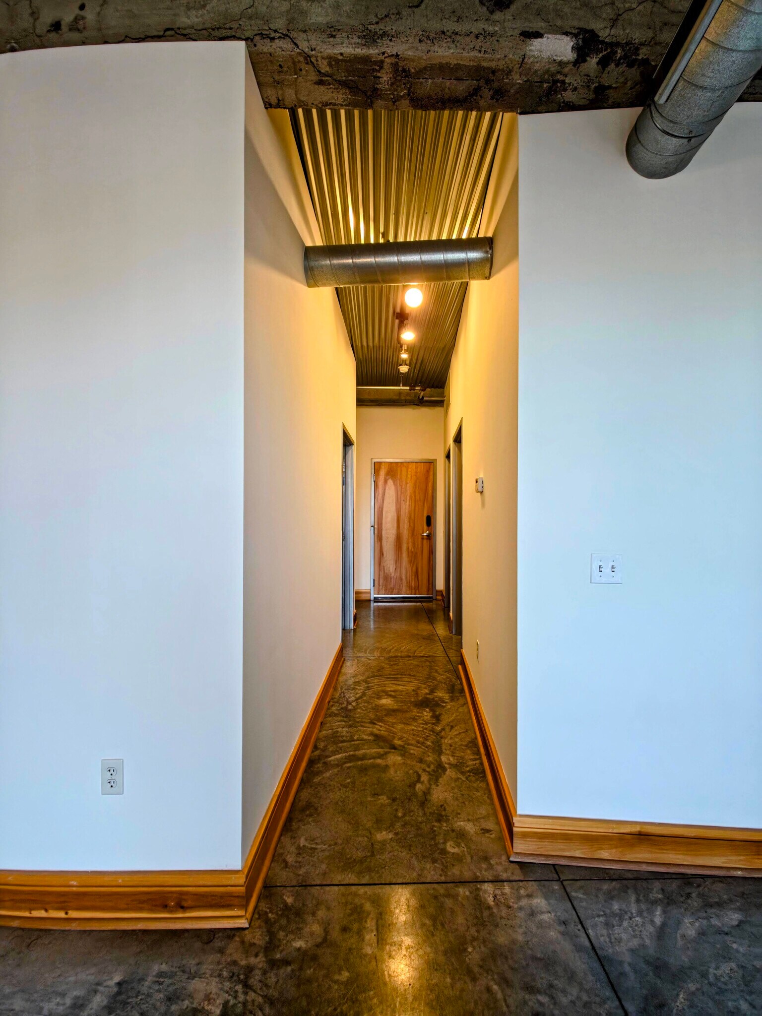 Building Photo - 2207 Washington Ave