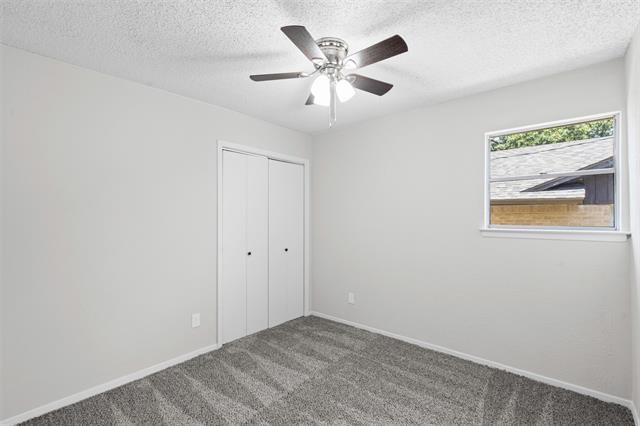 Building Photo - 2423 Jewell Dr