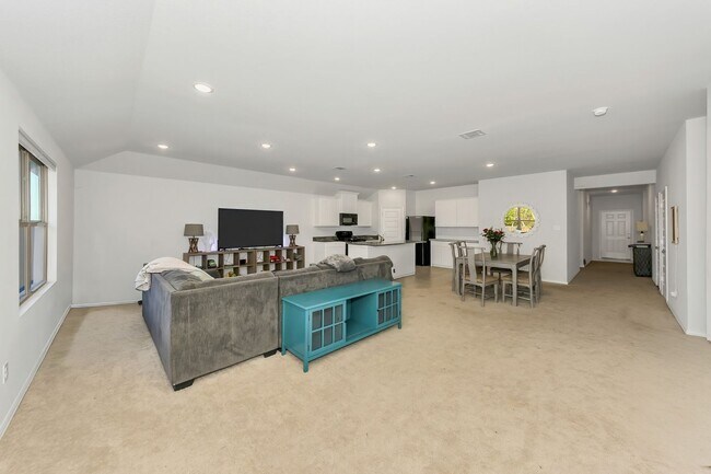 Building Photo - Charming 4BR House in Anna