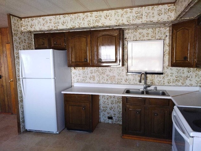 Building Photo - 14528 Annegret Dr