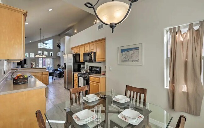 Kitchen - 210 W Cedar Ave