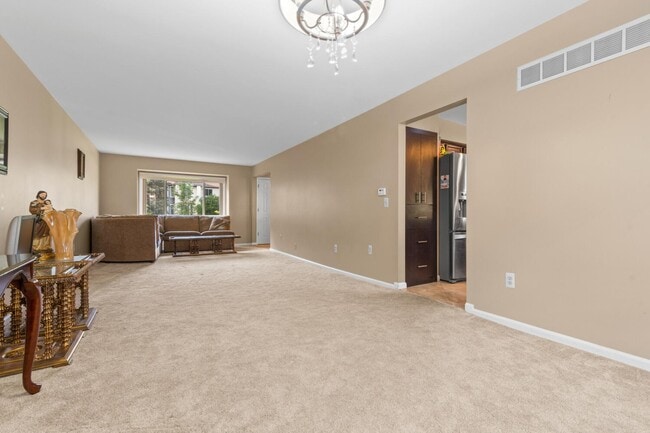 Building Photo - 6710 Westpointe Dr