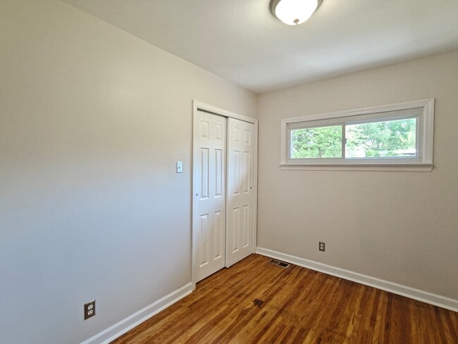 Building Photo - 2313 S Cuthbert Dr