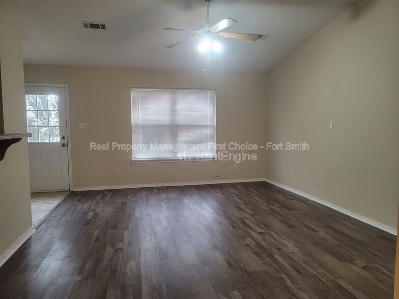 Building Photo - 3802 Owen St