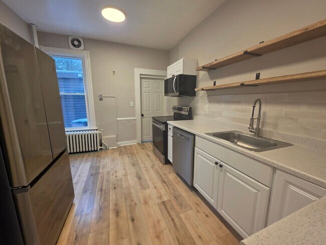 Building Photo - 3 Bedroom Apartment - Kingston, NY