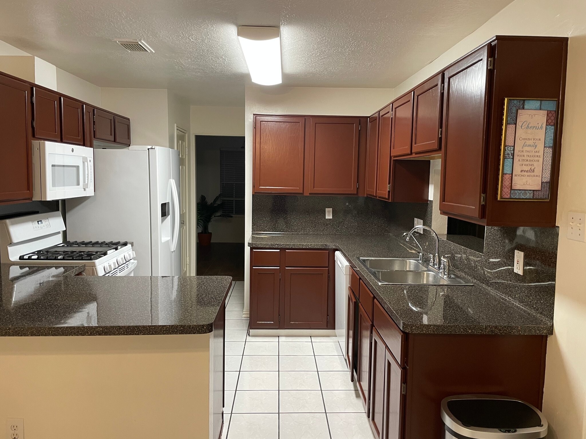 Building Photo - 4026 Almond Lake Dr