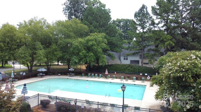 Building Photo - 1777 Forest Side Ln