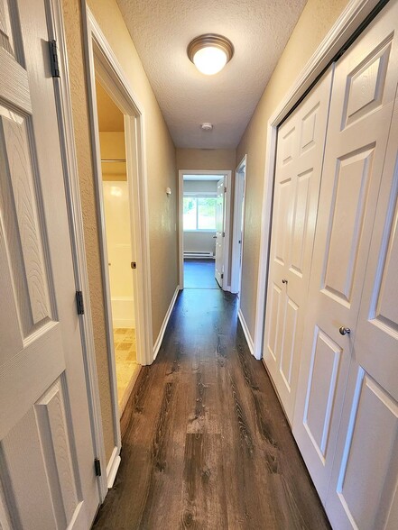 Building Photo - 9410 SW 146th Terrace