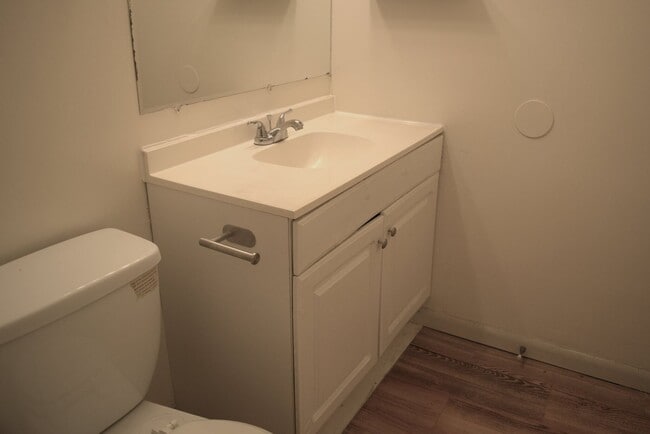 Building Photo - 207 Highview Ave