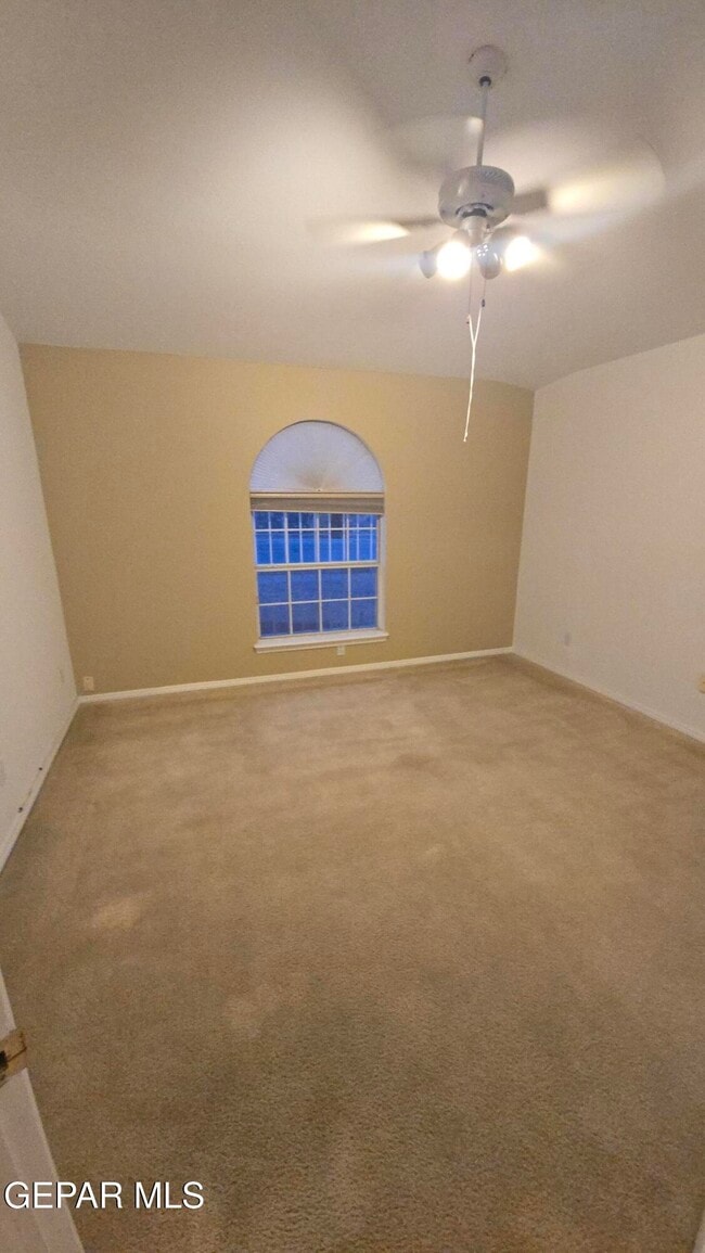 Building Photo - 7417 Mission Viejo Dr