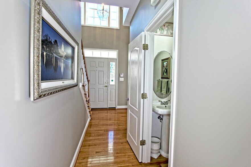 Building Photo - 4083 Walnut Cove Cir