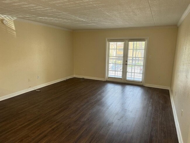 Building Photo - 5304 W Kennedy Blvd