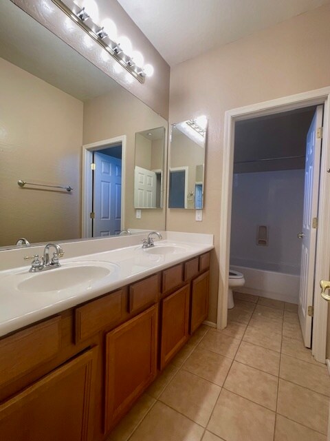 Building Photo - 3727 N Springfield St