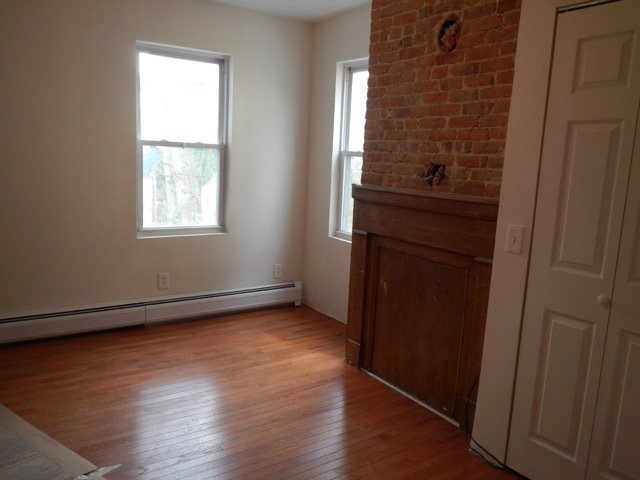 GREAT ROOM - 89 1st Ave