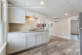 Building Photo - 38 New York St