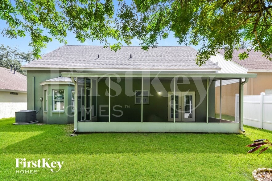 Building Photo - 2128 Brandon Park Cir