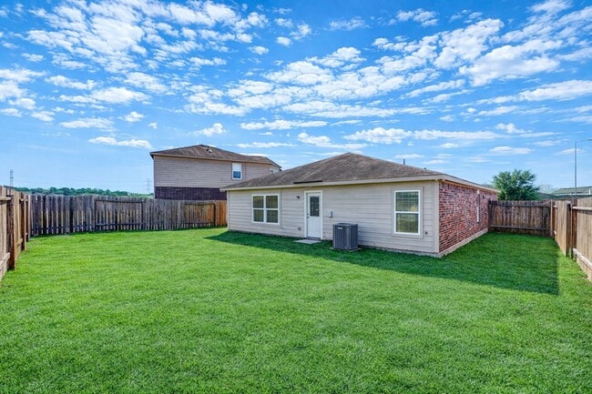 Building Photo - 8839 Hazel Rose Sky Dr