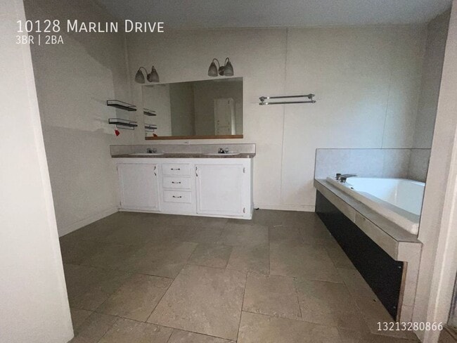 Building Photo - 10128 Marlin Dr