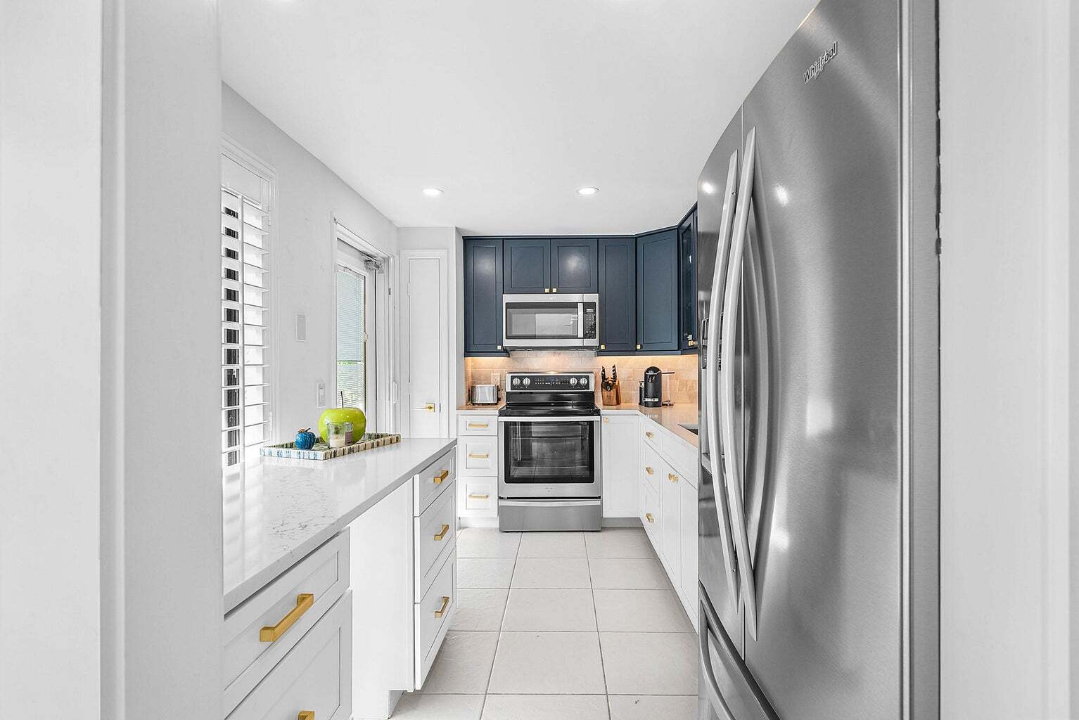 Building Photo - 4249 Quail Ridge Dr N