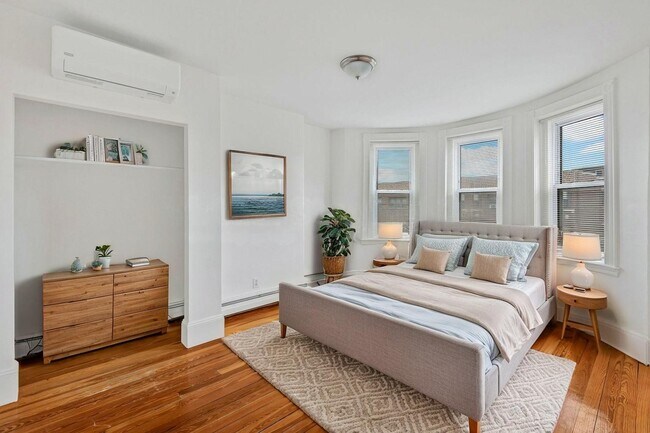 Building Photo - 864 Huntington Ave