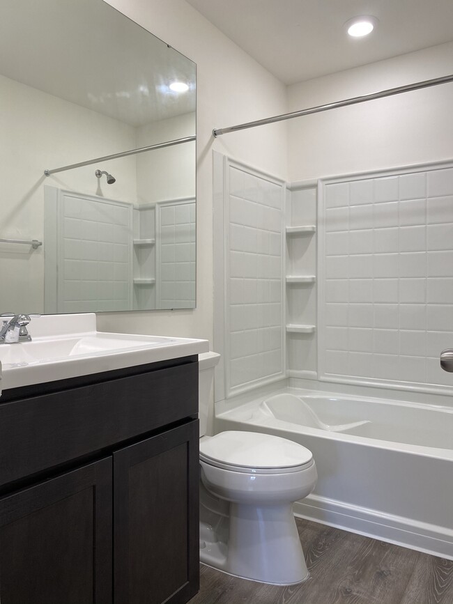 Building Photo - 3972 Brittany Cir