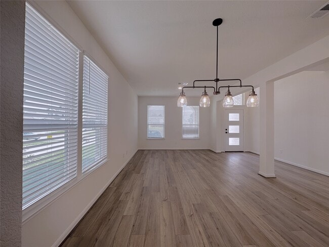 Building Photo - 25630 Moreleigh St