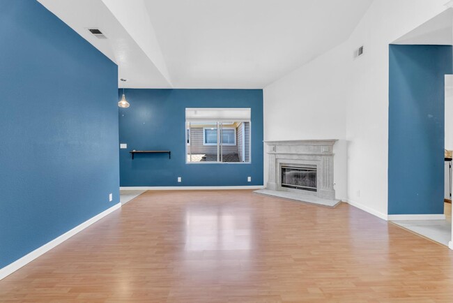 Primary Photo - 819 15th St