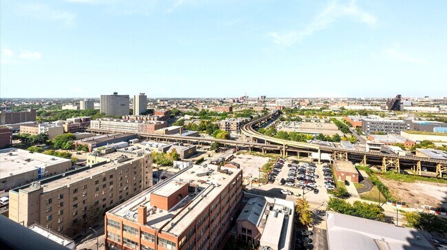 Building Photo - 1720 S Michigan Ave