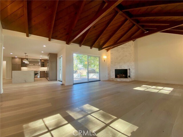 Building Photo - 3645 Vía Palomino