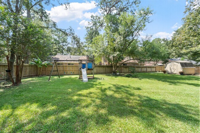 Building Photo - 7 Rockridge Ct