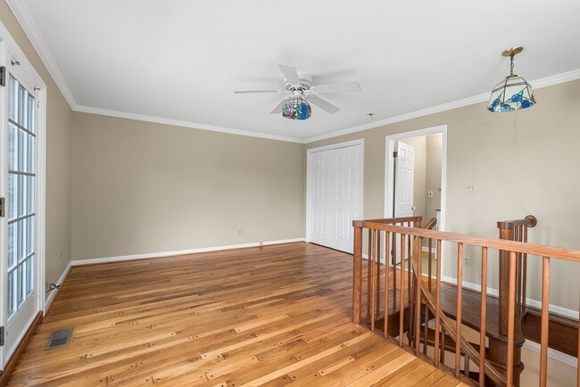 Building Photo - 607 E Wheel Rd