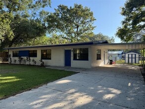 Building Photo - 4005 NW 21st Dr