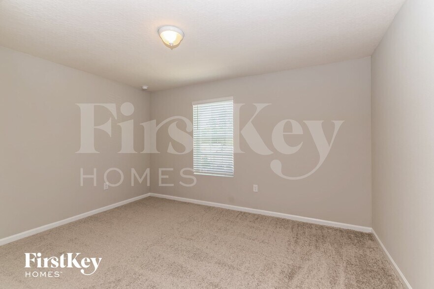 Building Photo - 8369 Cape Fox Dr