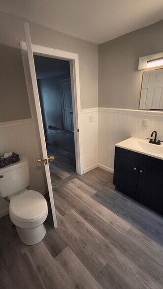 Building Photo - 328 Clay St