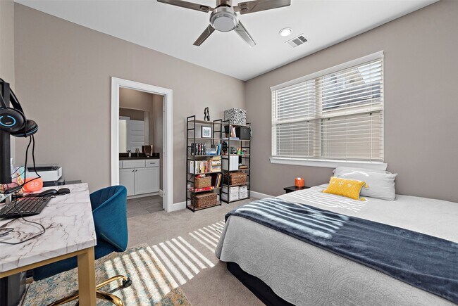 Building Photo - 2706 Eado Edge Ct