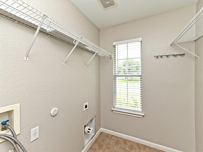 Building Photo - 11124 Bleich Ln