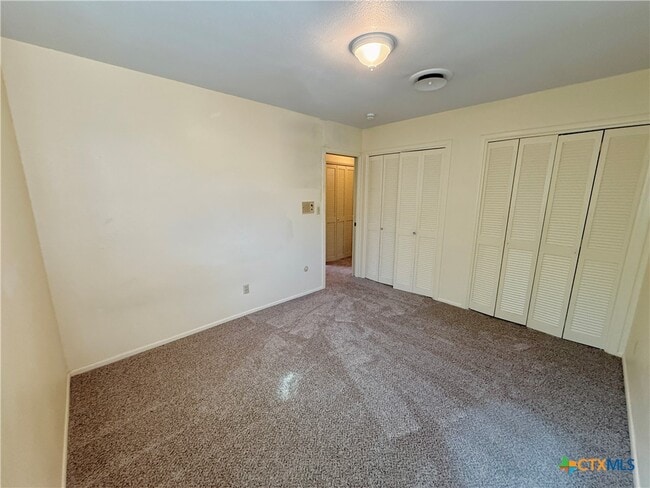 Building Photo - 1050 Elizabeth Ave