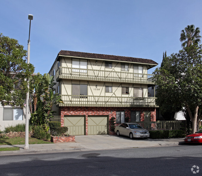 Primary Photo - CJ Apartments